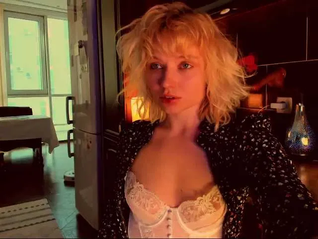 A-Huli video chat preview