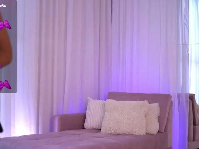 AnnaRhodes Image 2