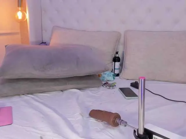 annie-clarkson Image 13