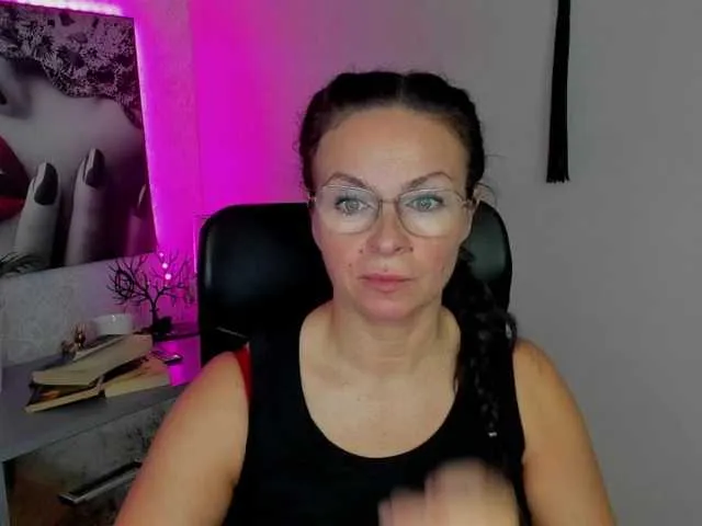 HelenSHOW1 Image 9