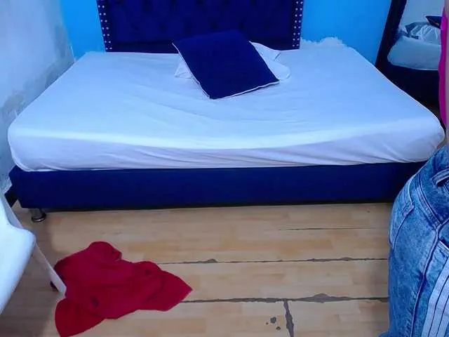 kinky-redhead18 Image 16