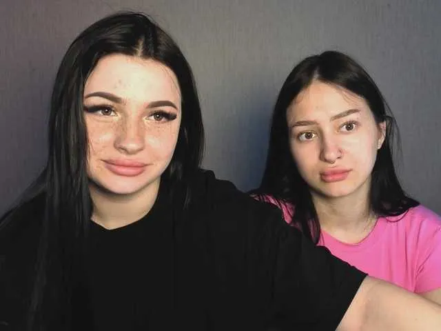 LisaAndDenis Image 6