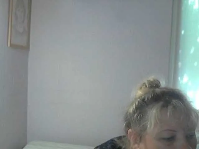 LucyAlexis Image 3