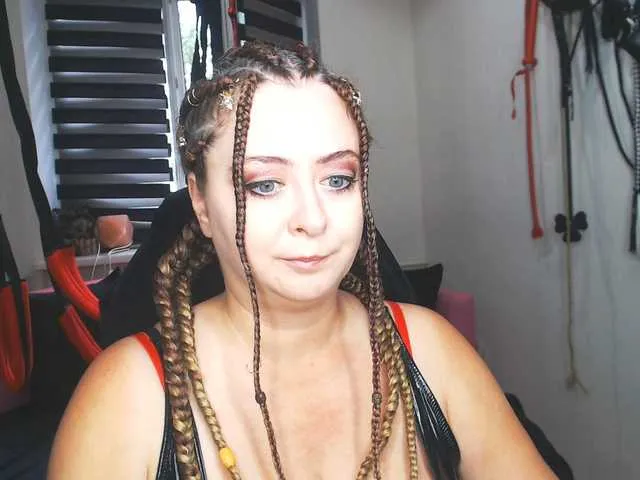 missGODDESS Image 6