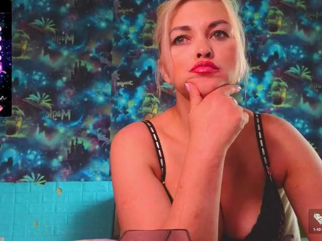 Mistress-Gwen Image 2