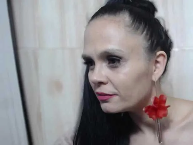 Sweeteest-Julie Image 15