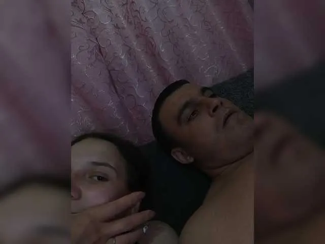 UAlinas2003 video chat preview