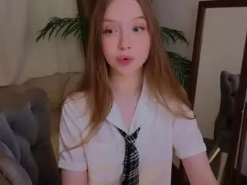 _violet_mills_ Image 4