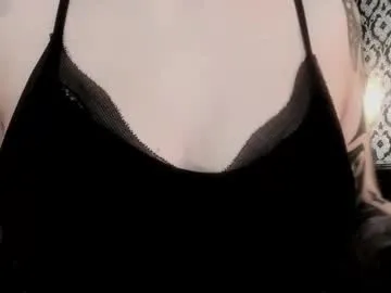 adeelinee Image 3