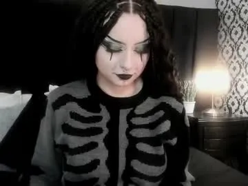 adeelinee Image 4