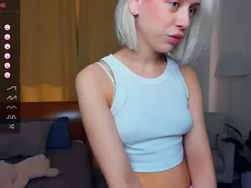 annneloveee Image 5