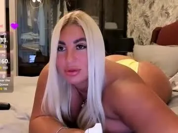 cara__harris Image 12