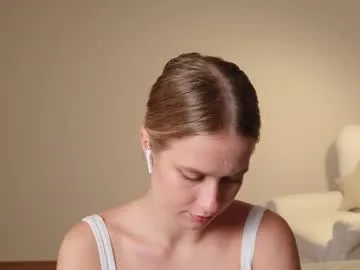 ella_twinkle Image 10