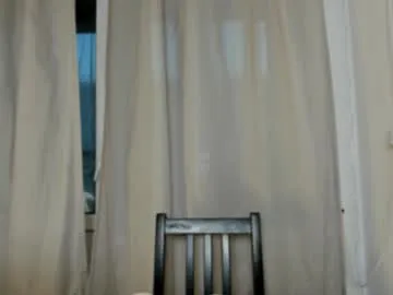 f1oraa video chat preview