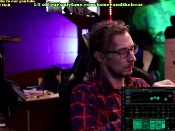 honeyand_thebear video chat preview