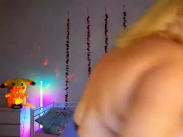 hornycakee Image 18