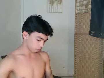 hottasianboy20's Thumb Image