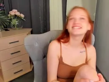 jennifer_shy_ Image 4