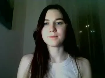 katie_foxi's Thumb Image