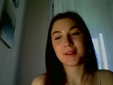 katie_foxi Image 4