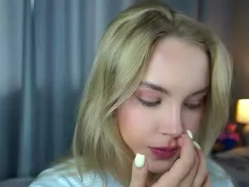lipswithsmileonthem Image 11