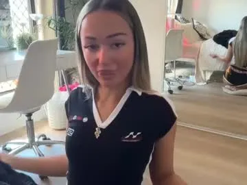 luvlivvyy Image 7
