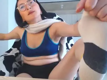 mariana_shy Image 4