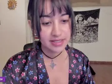 nia_blaze Image 10