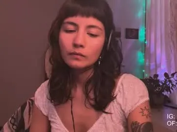 nina_just Image 2