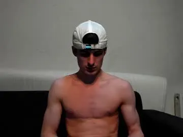 skinnyguywithbigd Image 2