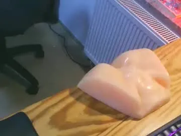 toohugeandstonedxoxo Image 16