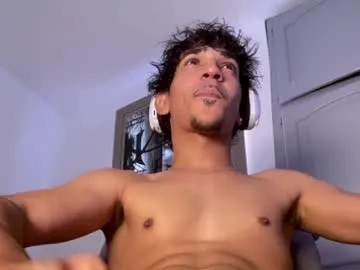 y0ungman_who_loveswork Image 6