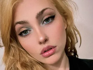 AlexMarieXOXO Image 1