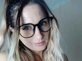 Cougarphantera video chat preview