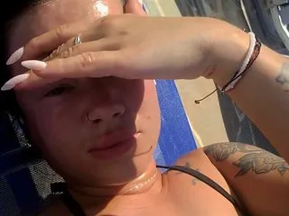 Emillyxxo's Thumb Image