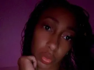 MadamGlam's Thumb Image