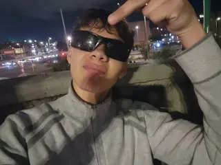 SemerHott's Thumb Image