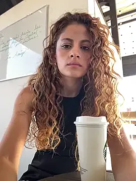 alana15 Image 6