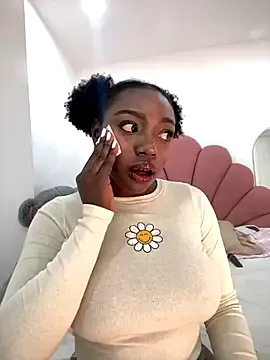 alissradiante1 Image 12