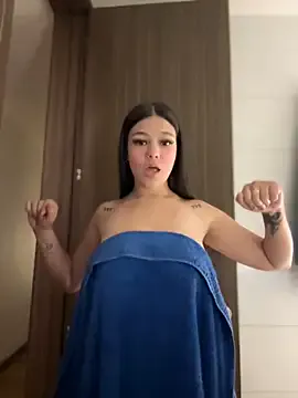 Alyshanon18 Image 18