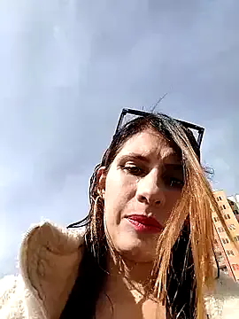 Alysson-- Image 4