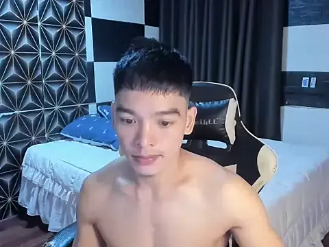 AsianHotBODYY Image 4