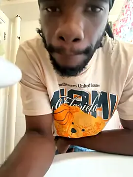 BigBDMari Image 14