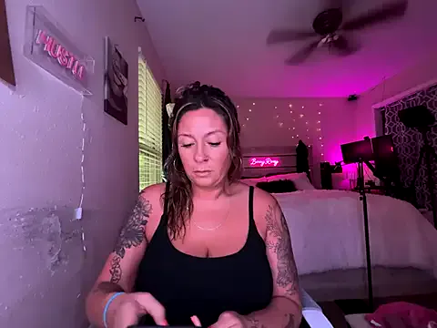 bossyroxy84 Image 3
