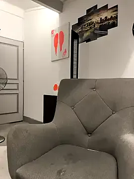 emma4xxx Image 3