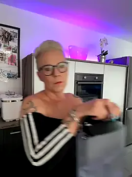 German_Milf Image 9