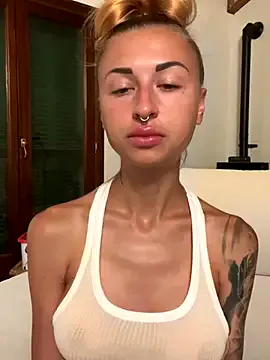 kylie_blck Image 5