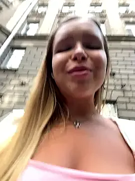 Liza_risky Image 11