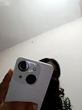 Lovebirdss video chat preview