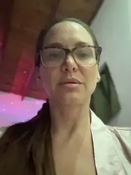 MessyNastyQueen Image 14